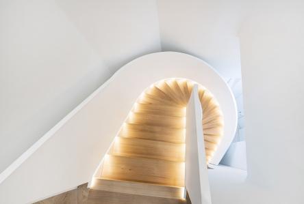 escalier sur mesure en metal et bois